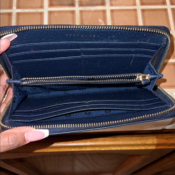Tory Burch Navy Blue Leather Wallet - Picture 3 of 5